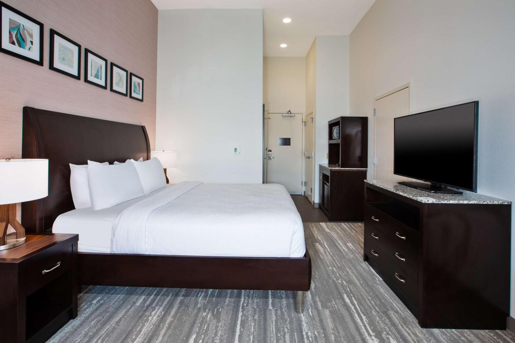 Hilton Garden Inn Benton Harbor Bagian luar foto